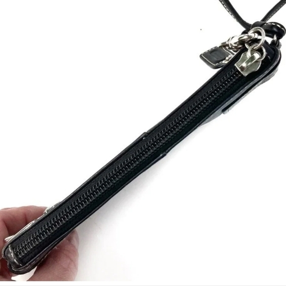 Coach Soho Legacy Wristlet Vintage Black Leather W/Bold Stitching EUC - Picture 5 of 16